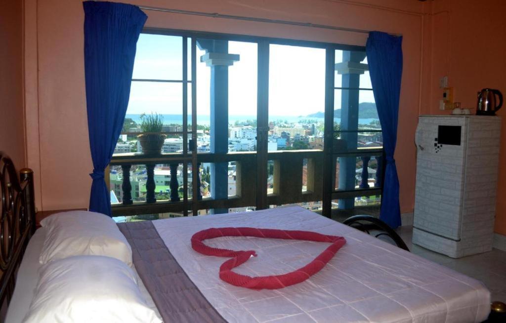 Oyo 851 On Hill Residence Patong 外观 照片