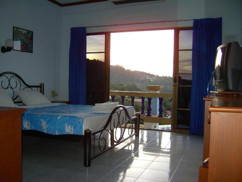 Oyo 851 On Hill Residence Patong 外观 照片