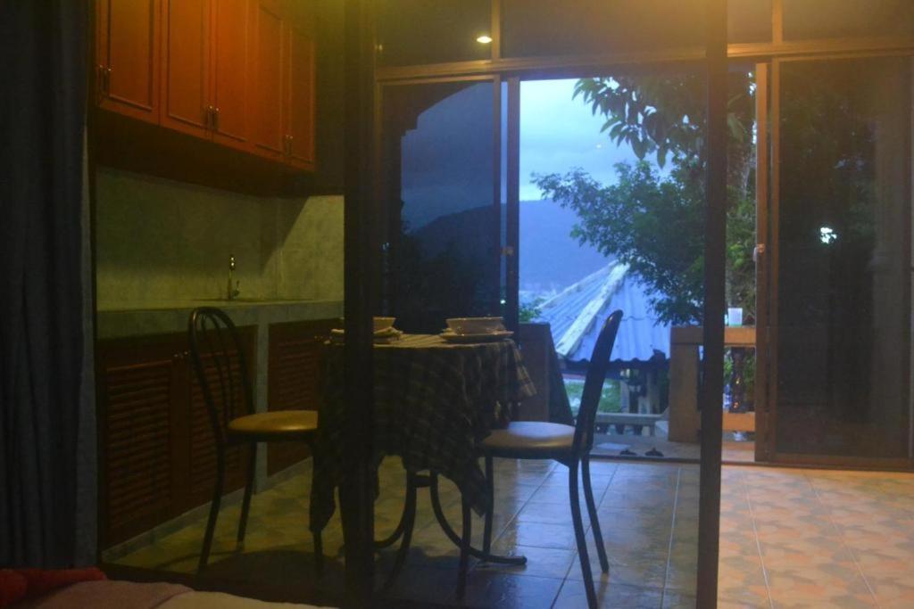 Oyo 851 On Hill Residence Patong 外观 照片