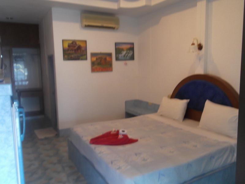 Oyo 851 On Hill Residence Patong 外观 照片